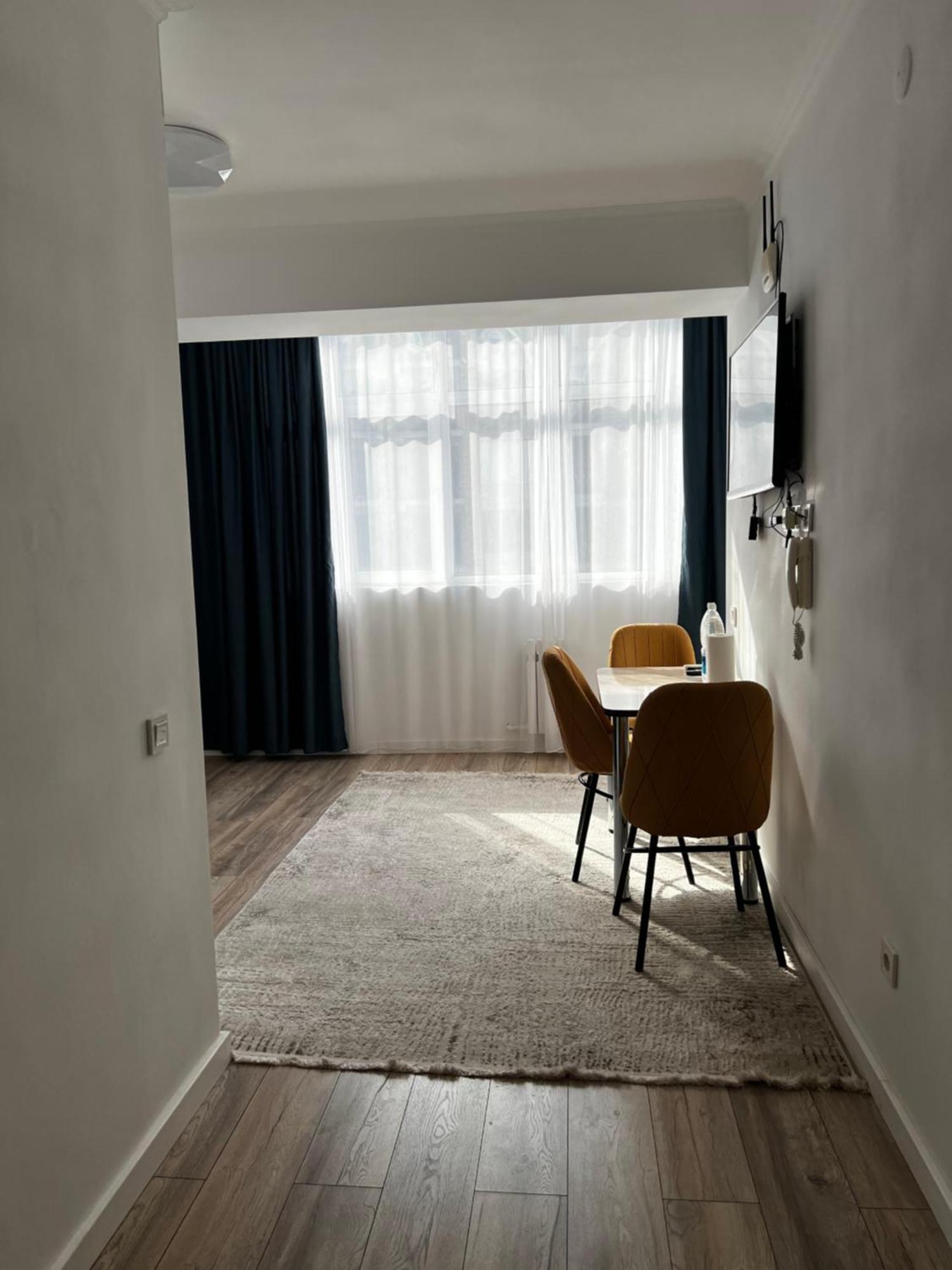 Hyat Apartment Bischkek Exterior foto